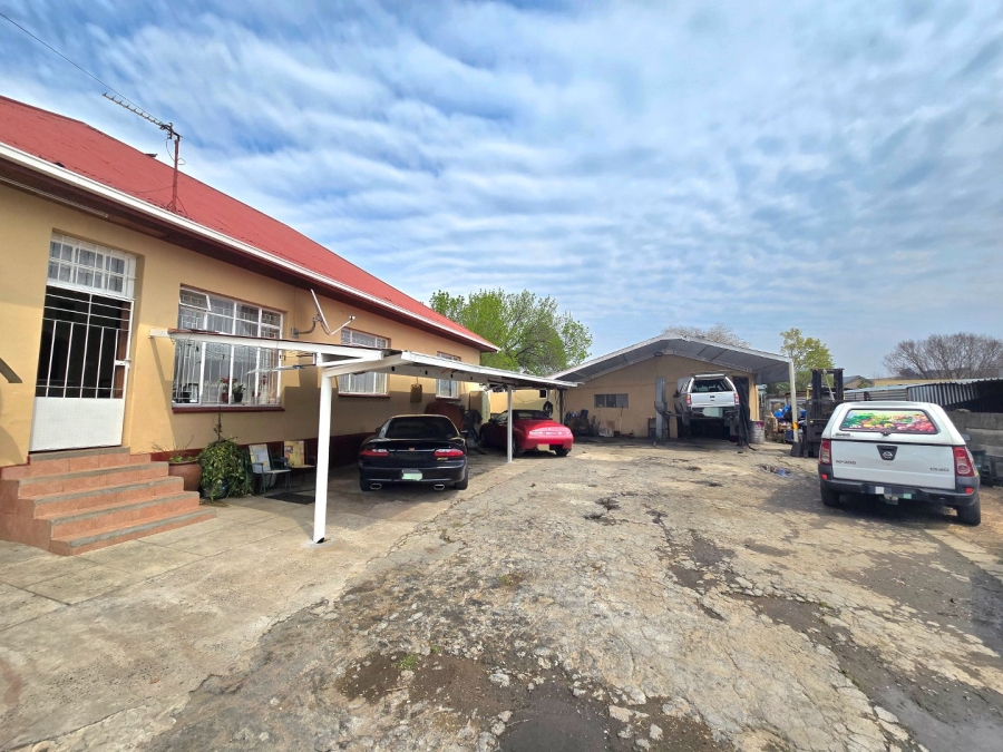 5 Bedroom Property for Sale in Bethlehem Free State
